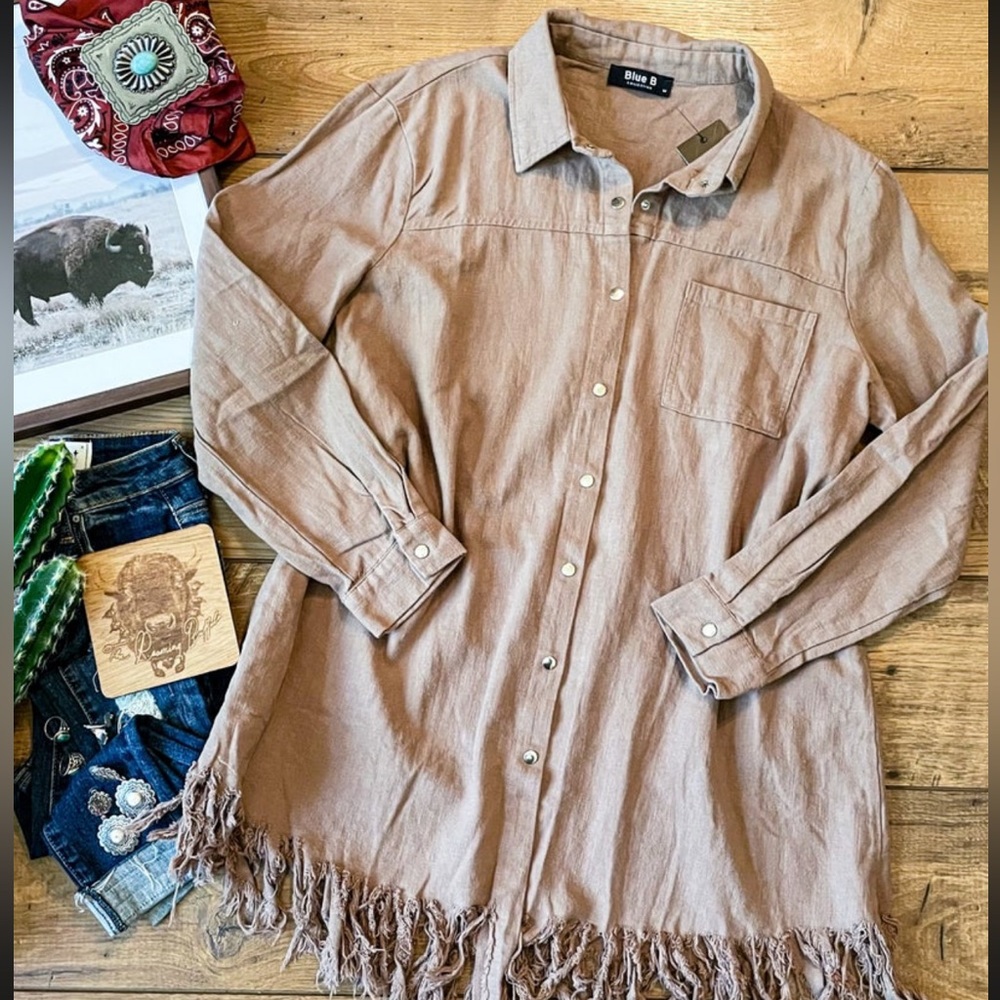 Long sleeve button up or dress🤎🤠
